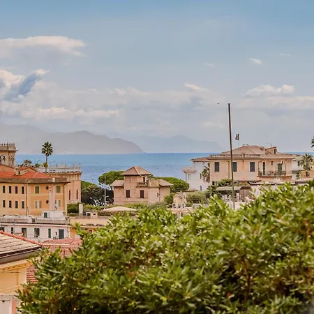 Hotiday Santa Margherita Porto מלון 4*