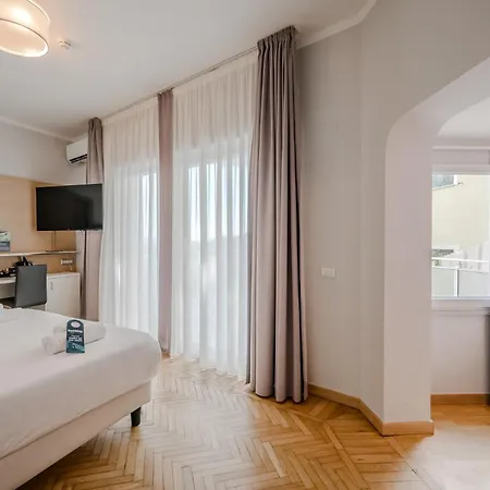 Hotiday Santa Margherita Porto 4*