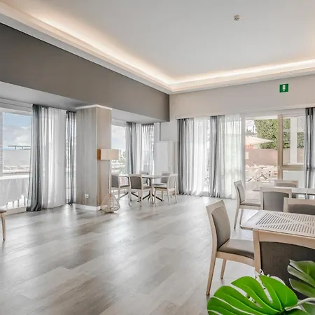 Otel Hotiday Santa Margherita Porto 4*