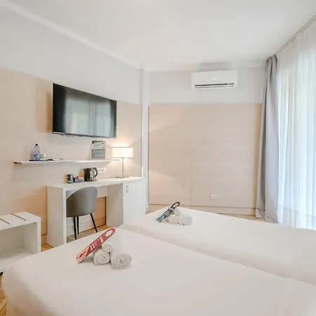Hotiday Santa Margherita Porto Отель Санта-Маргерита-Лигуре